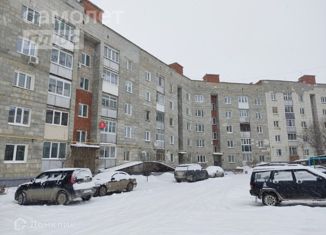 Продаю трехкомнатную квартиру, 69.9 м2, Алапаевск, улица Николая Островского, 4к1
