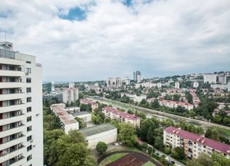 5-комнатная квартира на продажу, 70 м2, Сочи, улица Юных Ленинцев, 10, микрорайон Центральный