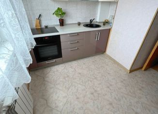 Продаю 2-комнатную квартиру, 54 м2, Ставрополь, улица Доваторцев, 44/1, микрорайон № 28