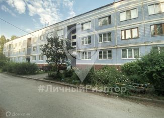 Трехкомнатная квартира на продажу, 72.7 м2, деревня Турлатово, Новая улица, 8