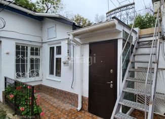 Продажа 4-комнатной квартиры, 94 м2, Феодосия, улица Желябова, 9