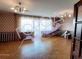 Продажа четырехкомнатной квартиры, 130 м2, Балаково, Степная улица, 47