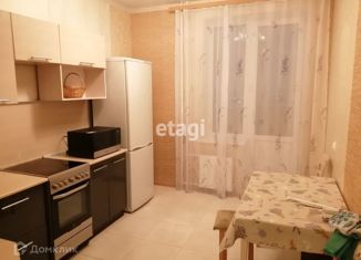 Сдаю в аренду 2-комнатную квартиру, 65 м2, Санкт-Петербург, улица Ворошилова, 27к1, улица Ворошилова