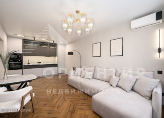 Продам 3-комнатную квартиру, 80 м2, Свердловская область, улица 8 Марта, 173