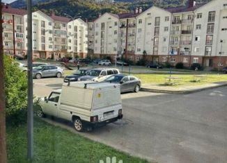 Продаю 2-ком. квартиру, 68 м2, село Эстосадок, Эстонская улица, 37