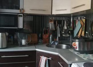 Трехкомнатная квартира на продажу, 54 м2, Киселёвск, улица Багратиона, 25