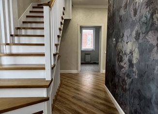 Продаю дом, 241 м2, Альметьевск, улица Тинчурина