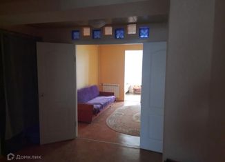 Двухкомнатная квартира на продажу, 54.6 м2, поселок городского типа Мирный, улица Сырникова, 26