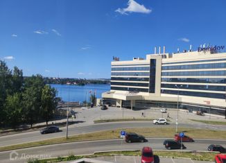 Сдаю 2-ком. квартиру, 45 м2, Нижний Тагил, проспект Мира, 2А