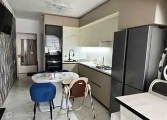 Продажа 2-ком. квартиры, 62 м2, Ростов-на-Дону, Таганрогская улица, 112