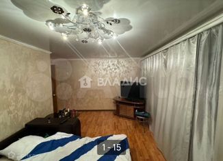 Продам 2-комнатную квартиру, 44 м2, Тобольск, 6-й микрорайон, 3