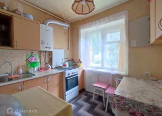 Продаю 2-комнатную квартиру, 41.7 м2, Кстово, улица Космонавтов, 3