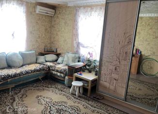 Продается трехкомнатная квартира, 56 м2, Новороссийск, Пенайская улица, 52