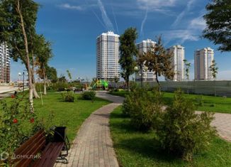 Продаю 2-комнатную квартиру, 67.75 м2, Краснодар, бульвар Адмирала Пустошкина, 11/3, ЖК Титаны