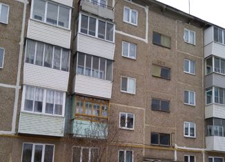 3-комнатная квартира на продажу, 59.4 м2, посёлок Цементный, улица Свердлова, 10