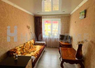 Продаю 2-комнатную квартиру, 43 м2, Усть-Лабинск, улица Ободовского, 74