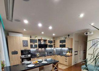 Продам 2-комнатную квартиру, 64 м2, Краснодар, улица имени Жлобы, 145, ЖК Севастопольский