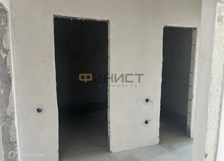 Продается 2-ком. квартира, 78 м2, Краснодар, ЖК Сказка Град, улица имени В.Н. Мачуги, 166к1