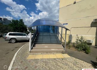 Продажа офиса, 71 м2, Краснодар, улица имени Мецената Лю Трахова, микрорайон Гидрострой