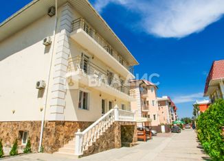 Продам таунхаус, 100 м2, поселок городского типа Николаевка, улица Фёдорова, 10