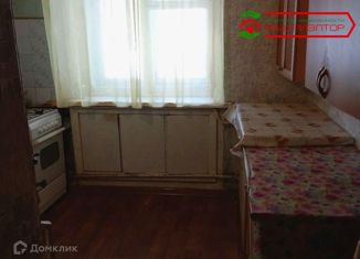 Продам пятикомнатную квартиру, 80 м2, Саратов, улица Дома 8 Марта, 3, Октябрьский район