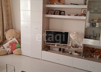 Продаю 3-комнатную квартиру, 59 м2, Краснодар, улица 2-я Пятилетка, 4, улица 2-я Пятилетка