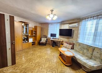 Продаю двухкомнатную квартиру, 63 м2, Севастополь, улица Хрусталёва, 173к7