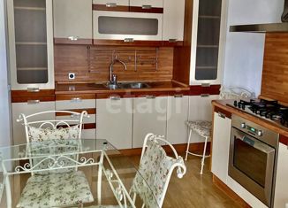 Продается 3-ком. квартира, 85 м2, Пермь, улица Крисанова, 19