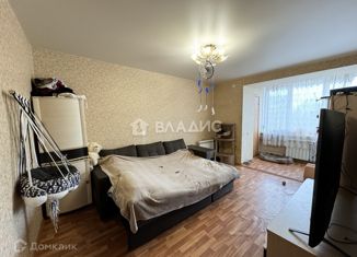Продается двухкомнатная квартира, 55.9 м2, Ярославская область, Баррикадная улица, 32А