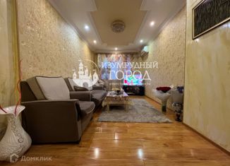 Продается трехкомнатная квартира, 73 м2, Темрюк, улица Анджиевского, 3Вк1