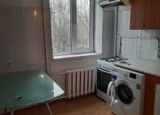 Сдам в аренду 1-ком. квартиру, 30 м2, Нальчик, улица Ашурова, 36