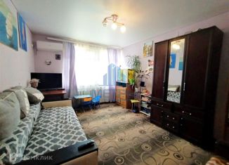 Продается двухкомнатная квартира, 35 м2, поселок городского типа Ахтырский, улица Горького, 26