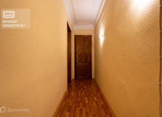 Продаю трехкомнатную квартиру, 59.4 м2, Санкт-Петербург, улица Радищева, 24, муниципальный округ Смольнинское