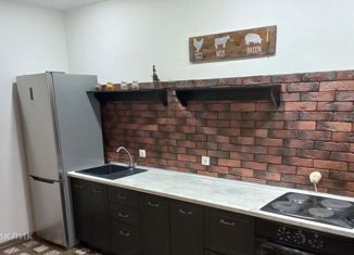 Продаю 1-комнатную квартиру, 70 м2, село Эстосадок, улица Созвездий, 3