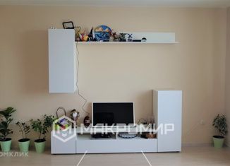 Продаю 2-ком. квартиру, 57.2 м2, посёлок Голубево, Лазурная улица, 13