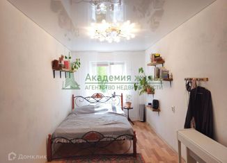 Продается трехкомнатная квартира, 57.9 м2, Саратов, улица имени В.И. Лебедева-Кумача, 64А