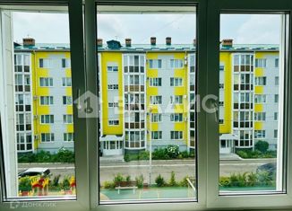 Продаю 2-ком. квартиру, 55.7 м2, Уссурийск, Ленинградская улица, 23Г