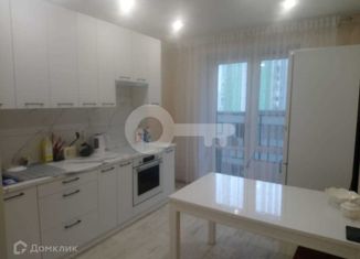 Продается 1-ком. квартира, 37 м2, Казань, улица Азата Аббасова, 3