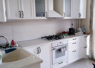 2-комнатная квартира на продажу, 63 м2, поселение Новофёдоровское, улица Генерала Донскова