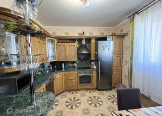 Продажа трехкомнатной квартиры, 79.3 м2, Александров, улица Королёва, 18