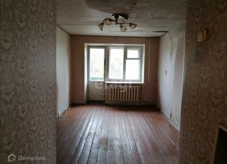 Продается 3-комнатная квартира, 49.9 м2, Лакинск, улица Текстильщиков, 11