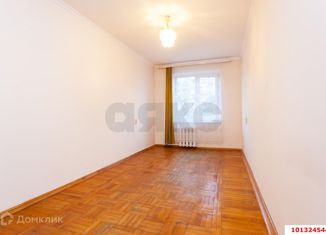 3-комнатная квартира на продажу, 60 м2, Краснодар, улица Атарбекова, 44