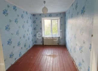 Продажа 3-комнатной квартиры, 67 м2, Свердловская область, улица Строителей, 3