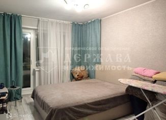 Продажа 2-комнатной квартиры, 42 м2, Кемерово, проспект Ленина, 108