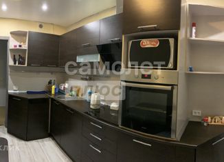 Продажа 2-ком. квартиры, 54.2 м2, Ноябрьск, улица Интернационалистов, 6В