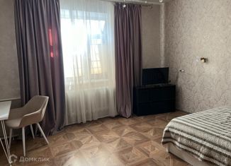 Продается трехкомнатная квартира, 71.6 м2, Ломоносов, Владимирская улица, 21