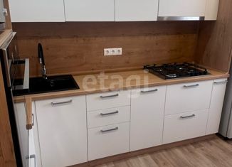 Продажа 3-ком. квартиры, 78.5 м2, Татарстан, проспект Строителей, 68