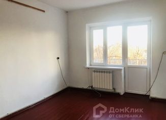 Продаю 2-ком. квартиру, 41.7 м2, поселок Октябрьский, Комсомольская улица, 41