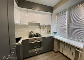 4-ком. квартира на продажу, 60.3 м2, Чебаркуль, улица Карпенко, 13Б