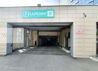 Продается машиноместо, 18 м2, Казань, проспект Альберта Камалеева, 1